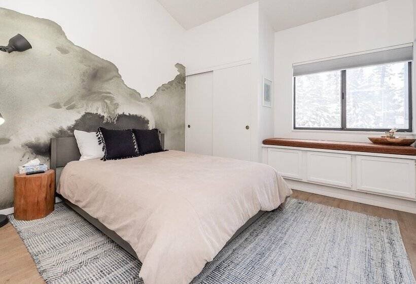 침실 3개 아파트, Crestview B44