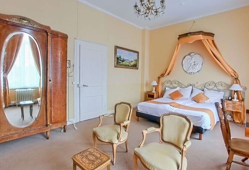 디럭스 룸, Chateau De Moulin Le Comte