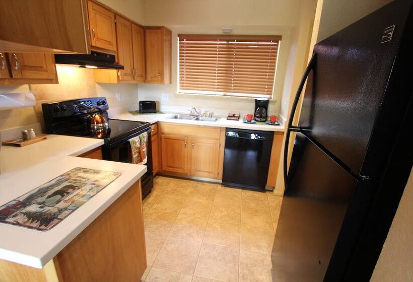 带3个卧室的公寓, Crown Point Resort