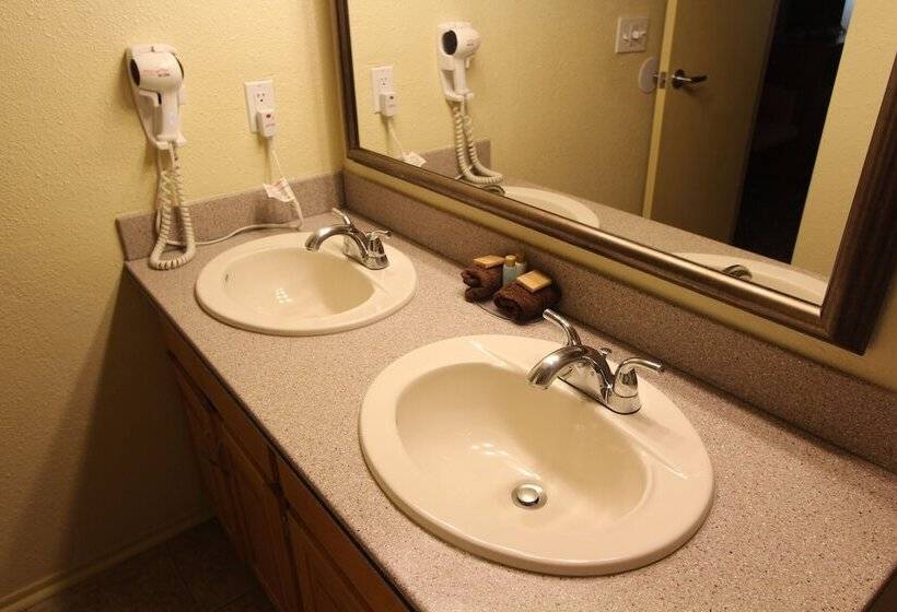 带3个卧室的公寓, Crown Point Resort