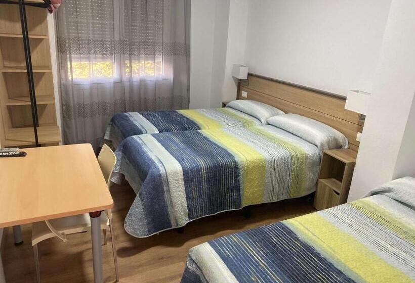 غرفة قياسية, La Escapada