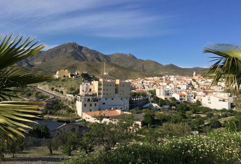 غرفة قياسية فردية, La Escapada