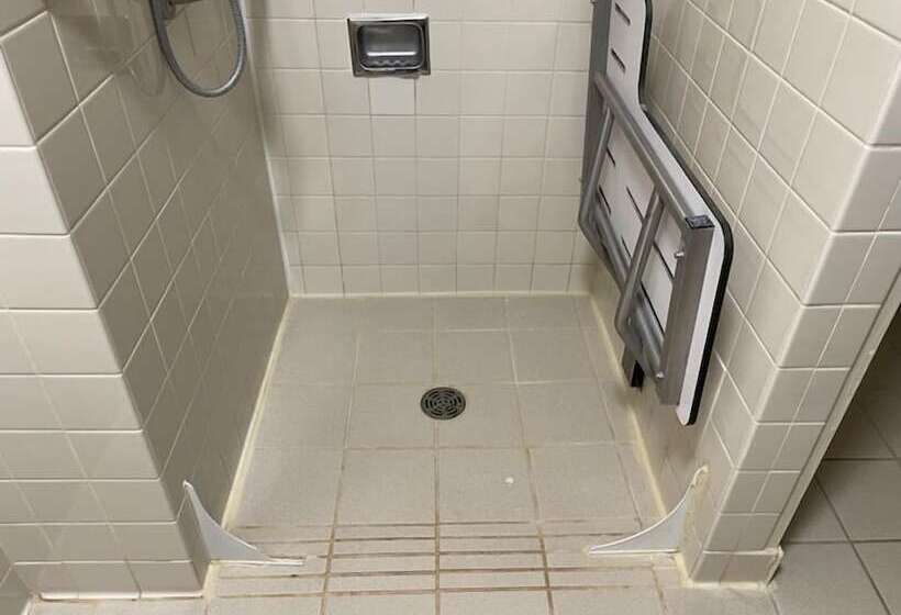 סוויטה מותאמת לאדם עם מוגבלויות, Americinn By Wyndham Greenville