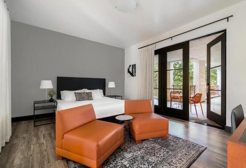 غرفة ديلوكس سرير كينج, Casa 425 + Lounge, A Four Sisters Inn