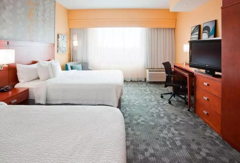 身障者適用スタンダードルーム, Courtyard Minneapolis Maple Grove Arbor Lakes