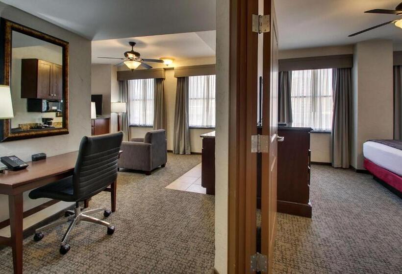 Suite Executive, Drury Plaza Hotel San Antonio Riverwalk