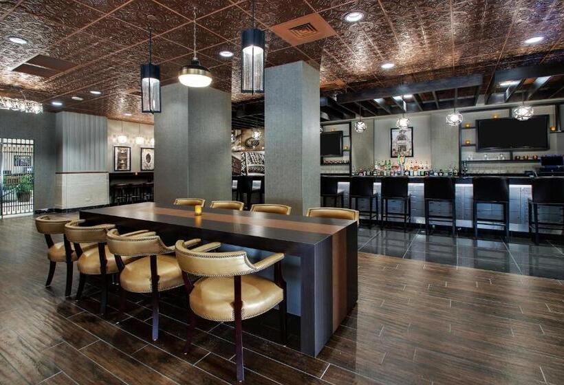 带阳台套房, Drury Plaza Hotel San Antonio Riverwalk