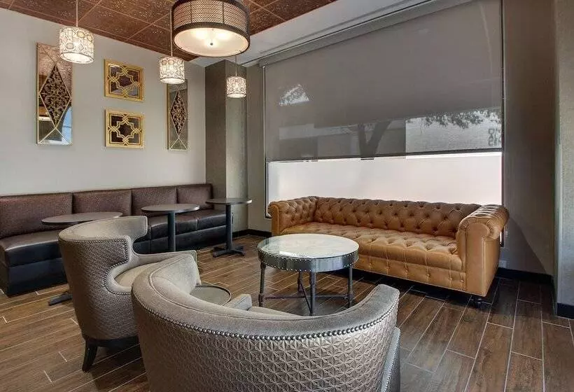 スイート, Drury Plaza Hotel San Antonio Riverwalk