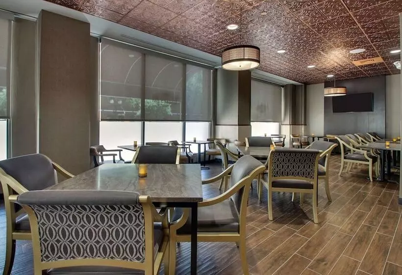 スイート, Drury Plaza Hotel San Antonio Riverwalk