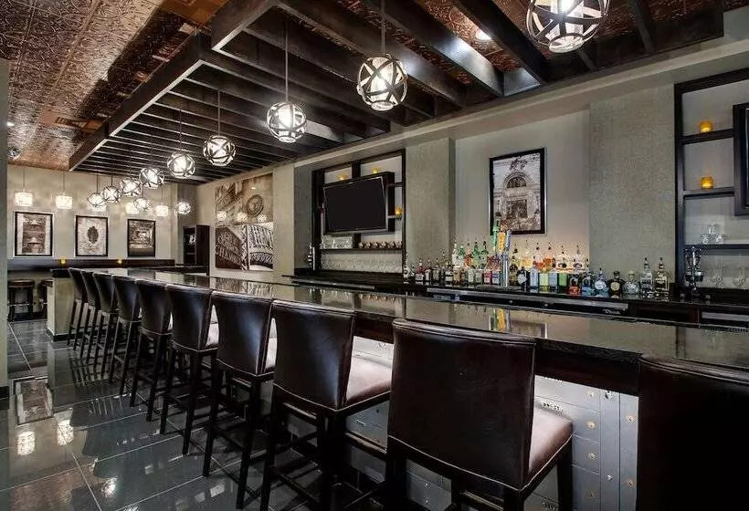 スイート, Drury Plaza Hotel San Antonio Riverwalk