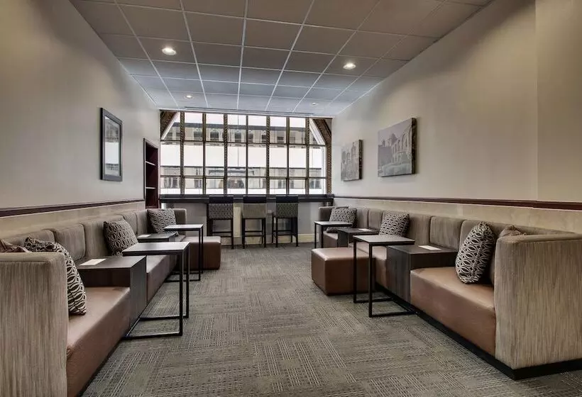 スイート, Drury Plaza Hotel San Antonio Riverwalk