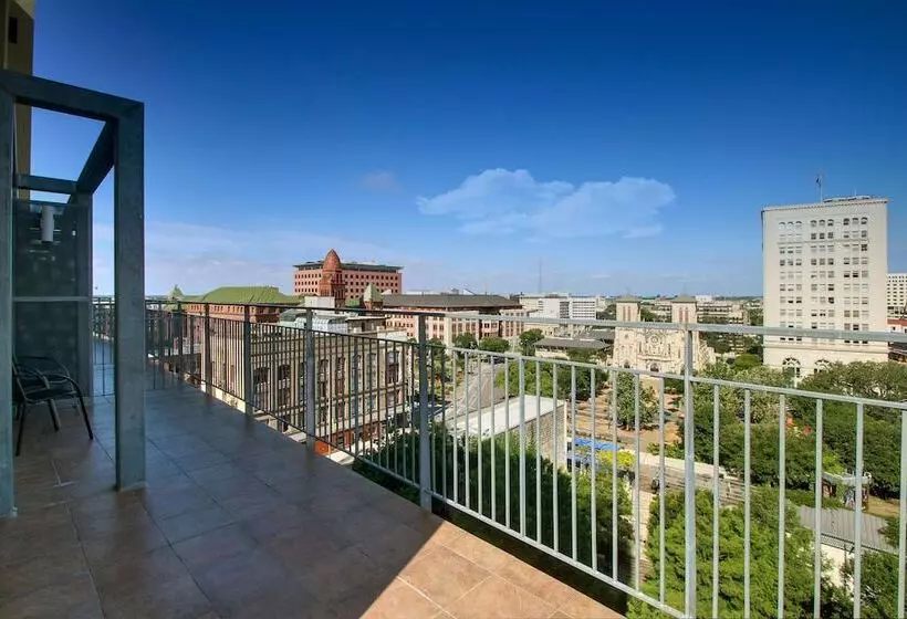 テラス付スイート, Drury Plaza Hotel San Antonio Riverwalk