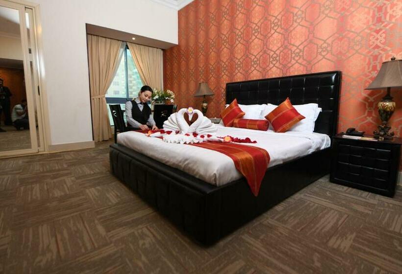 سوییت جونیور اجرایی, Grand Safir