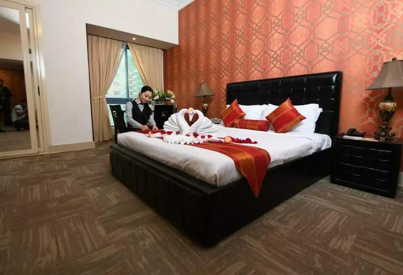 سوییت جونیور اجرایی, Grand Safir