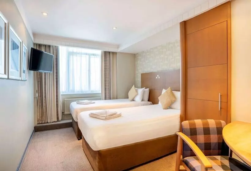 クラシックルーム, Mercure Maidstone Great Danes