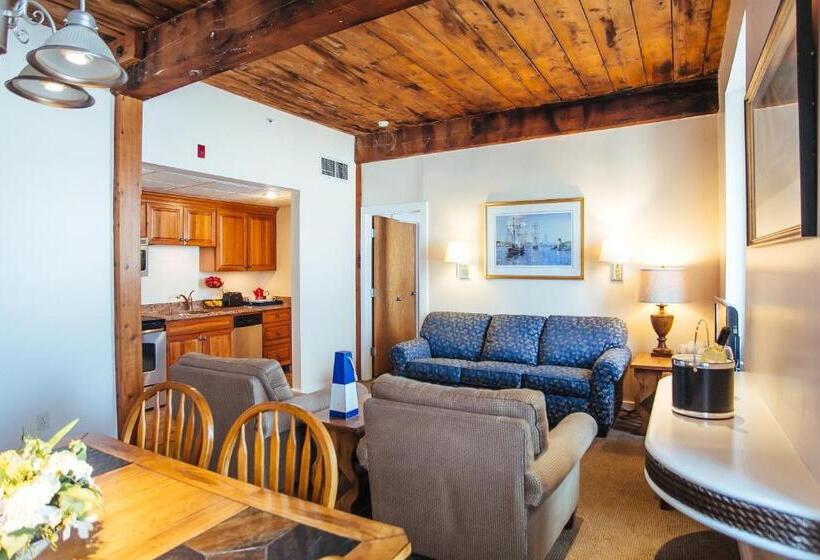 סוויטת 2 חדרי שינה, Newport Bay Club And