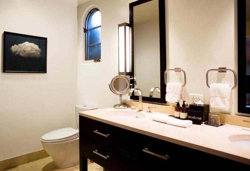 프리미엄 룸, North Block