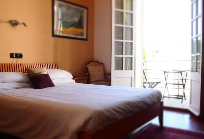 庭の見えるバルコニー月スタンダードルーム, Privat Hotel Liberty Sitges