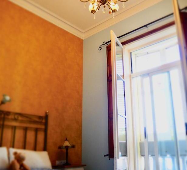 シティビューのスーペリアルーム, Privat Hotel Liberty Sitges