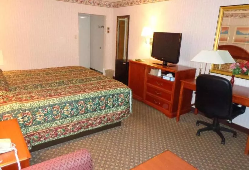 キングサイズベッドのスタンダードルーム, Rodeway Inn Milford  I84