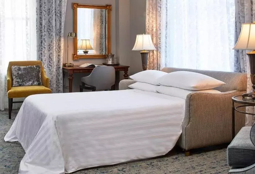 キングサイズベッドのスイートルーム, The Battle House Renaissance Mobile Hotel & Spa
