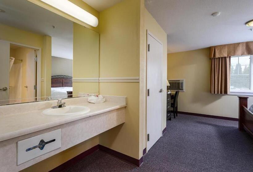 带大床的复式套间, Three Rivers Inn Sedro Woolley