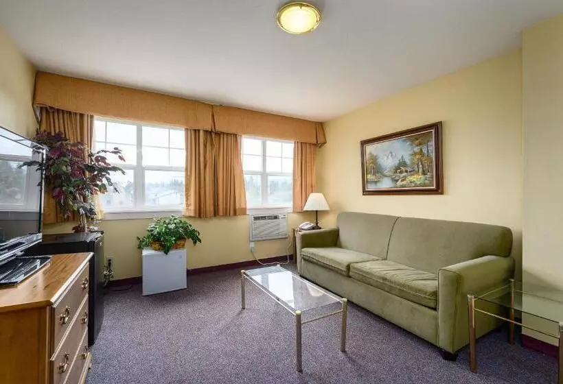 キングサイズベッドのデラックススイート, Three Rivers Inn Sedro Woolley