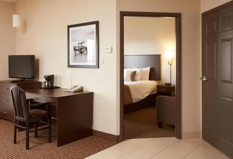 スイート, Travelodge Suites by Wyndham Estevan