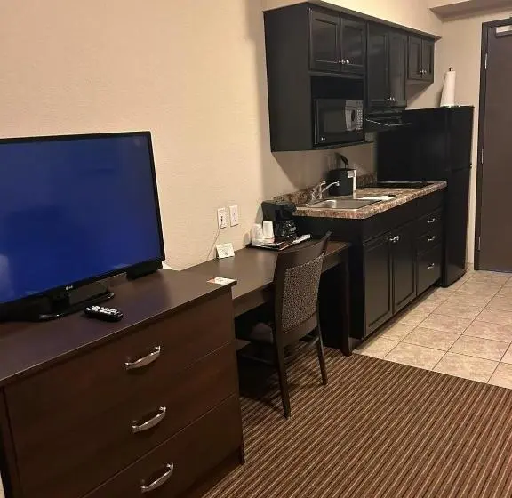 キングサイズベッドのスタンダードルーム, Travelodge Suites by Wyndham Estevan
