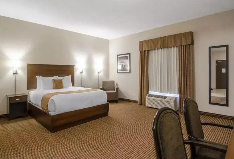 キングサイズベッドのスタンダードルーム, Travelodge Suites by Wyndham Estevan