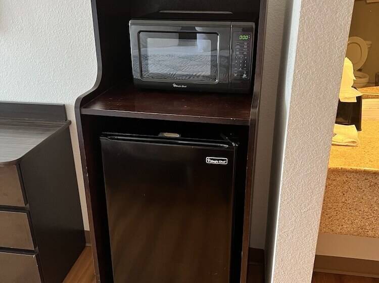 חדר סטנדרט שתי מיטות זוגיות, Quality Inn & Suites