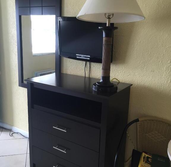 חדר סטנדרט שתי מיטות זוגיות, Sandy Shores Resort