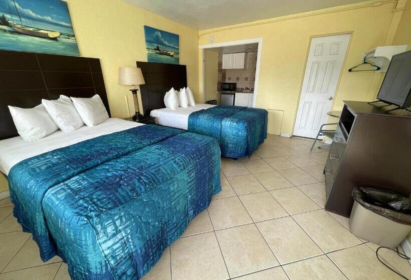 חדר סטנדרט שתי מיטות זוגיות, Sandy Shores Resort