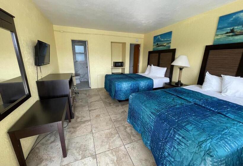 חדר סטנדרט שתי מיטות זוגיות, Sandy Shores Resort