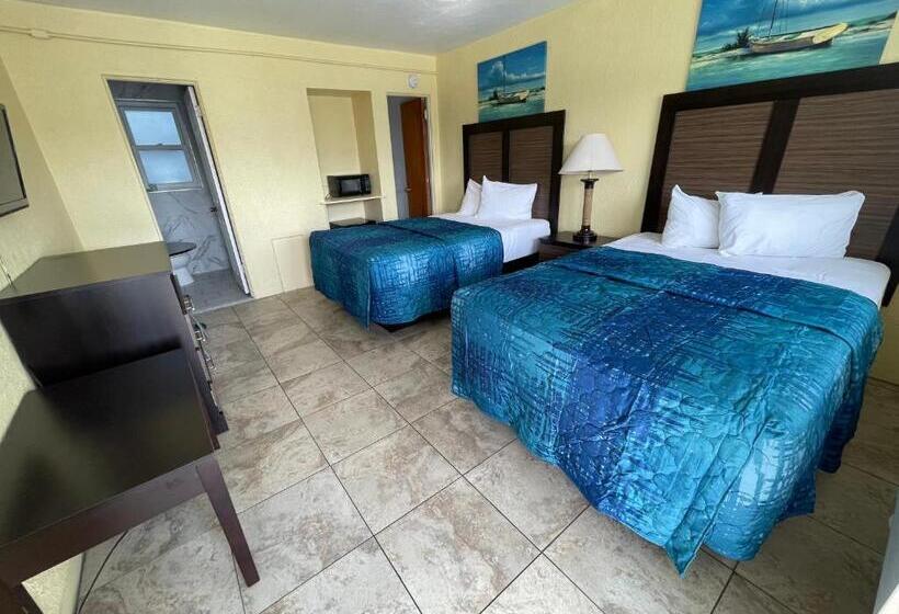 חדר סטנדרט שתי מיטות זוגיות, Sandy Shores Resort