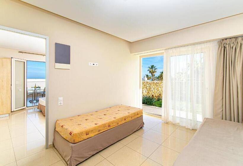 2 Bedroom Family Apartment Sea View, Theo Star Beach