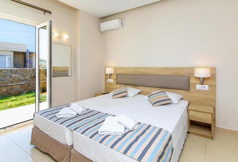 2 Bedroom Family Apartment Sea View, Theo Star Beach