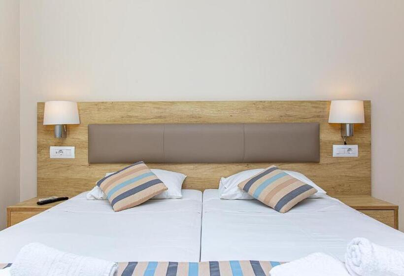 2 Bedroom Family Apartment Sea View, Theo Star Beach