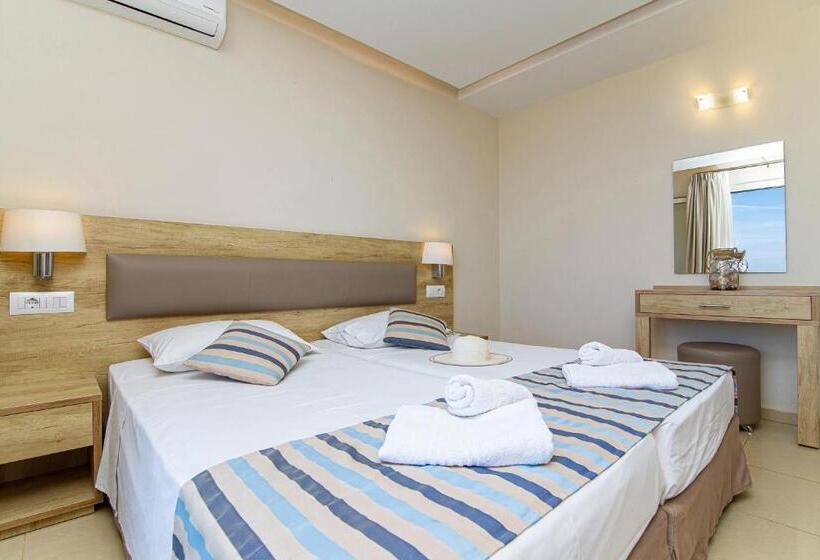 2 Bedroom Family Apartment Sea View, Theo Star Beach