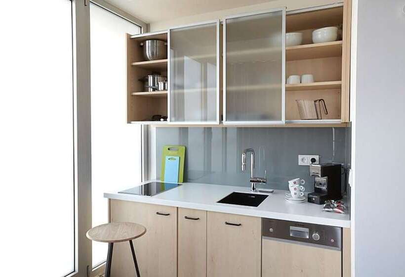 سوییت جونیور با چشمانداز شهر, Generator Berlin Mitte