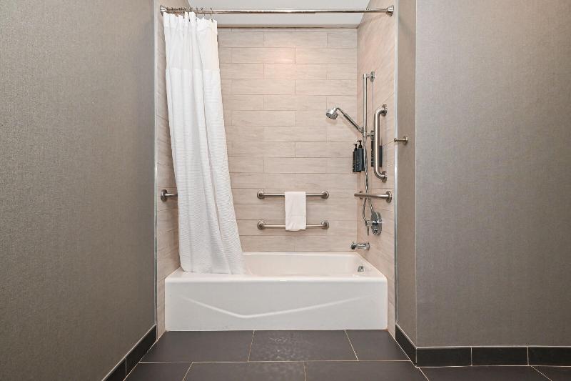 带特大床的标准间, Aloft Charlotte City Center