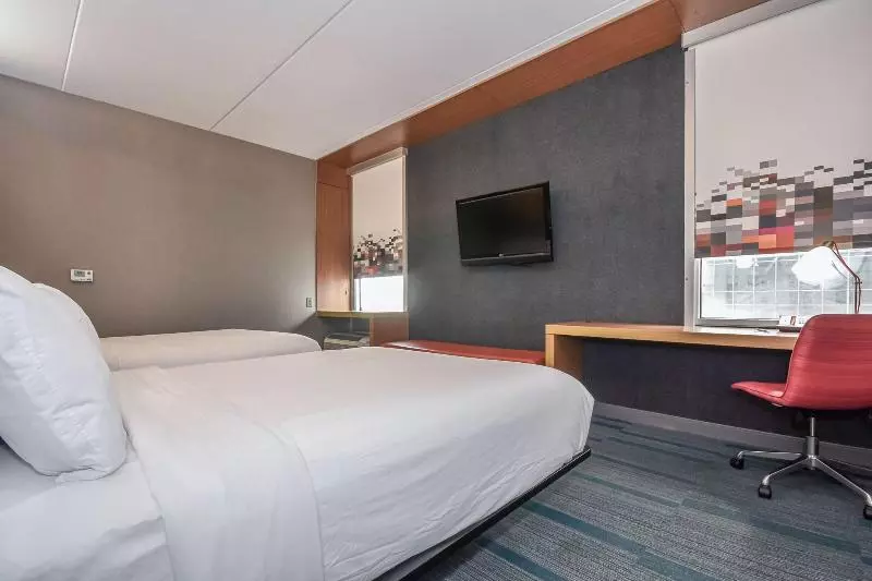 クイーンサイズベッドのスタンダードルーム, Aloft Charlotte City Center
