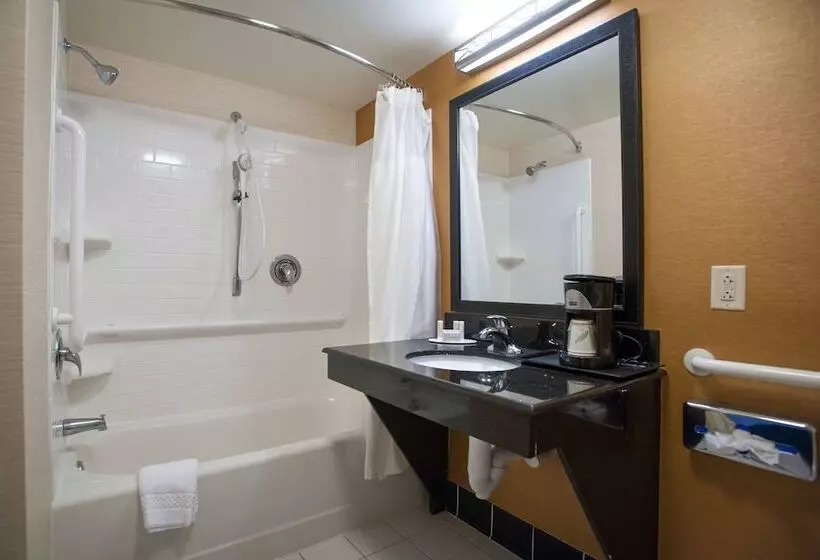 ２ダブルベッドのスタンダードルーム, Fairfield Inn & Suites Orange Beach