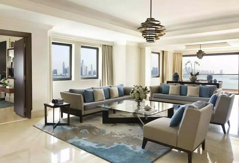 سوییت با چشم‌انداز دریا, Fairmont The Palm