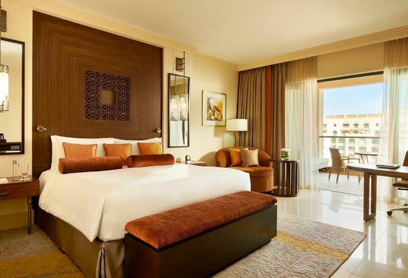 اتاق خانوادگی, Fairmont The Palm