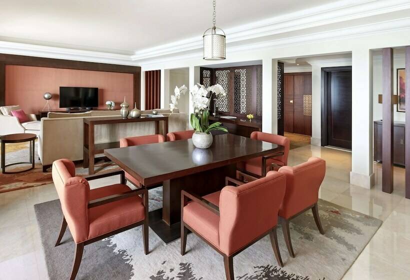 Deluxe Suite Sea View, Fairmont The Palm