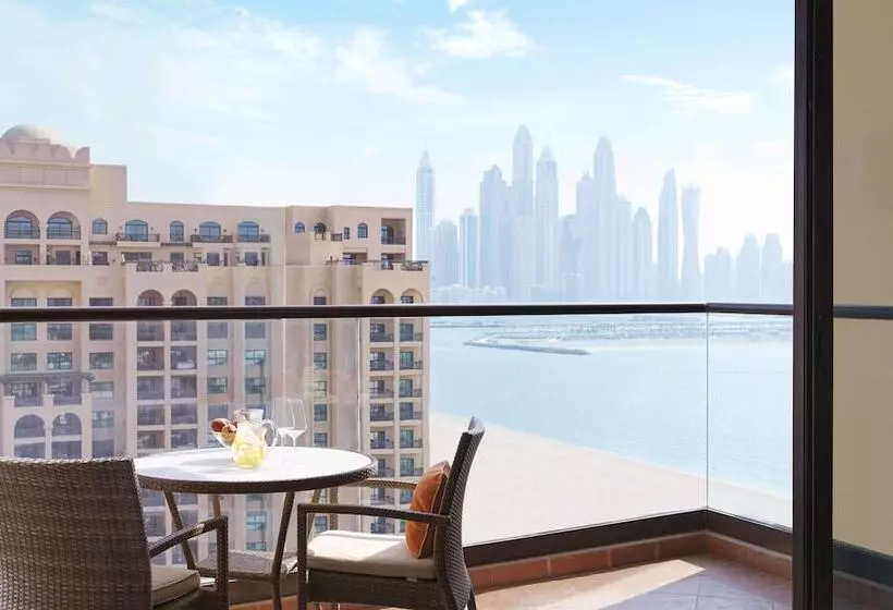 سوئیت با چشم‌انداز دریا و هیدروماساژ, Fairmont The Palm