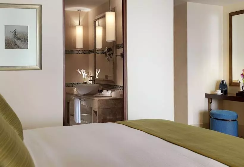 اتاق لوکس با چشم‌انداز دریا, Fairmont The Palm