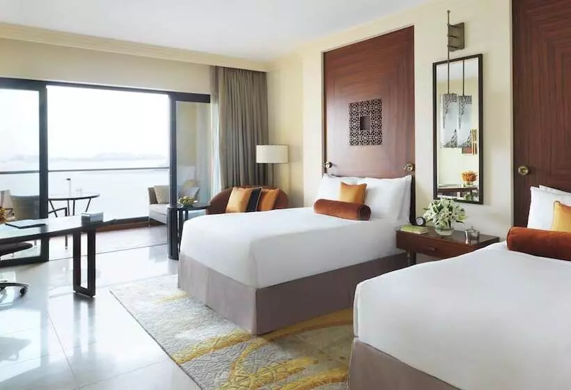 اتاق لوکس با چشم‌انداز دریا, Fairmont The Palm