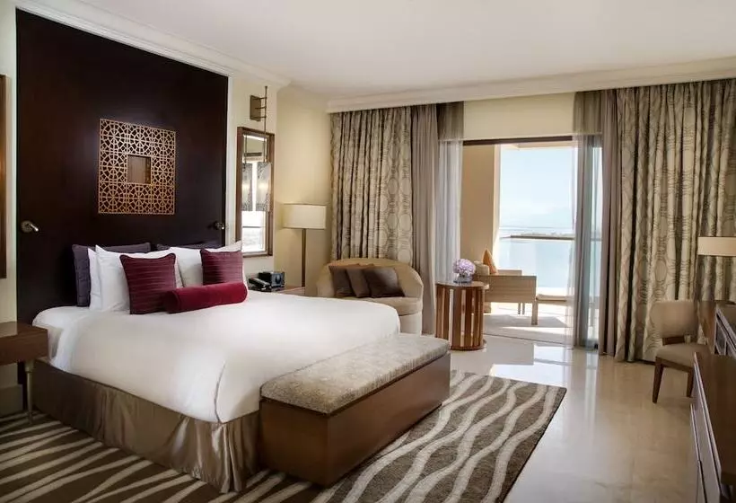اتاق لوکس با چشم‌انداز دریا, Fairmont The Palm